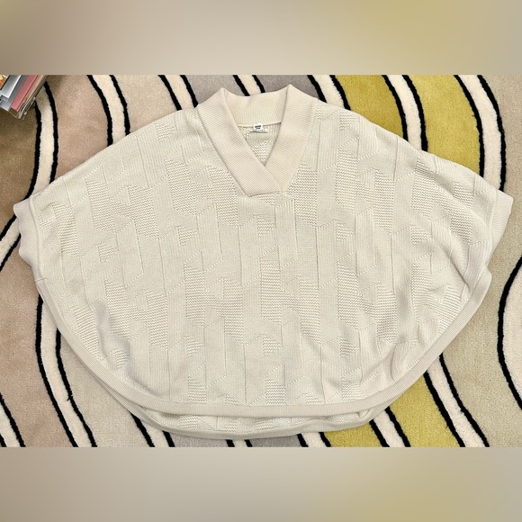 Hermes white wool H cape poncho sweater size s - Picture 5 of 9